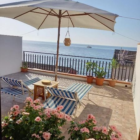 Paradise Villa Giardini-Naxos Buitenkant foto