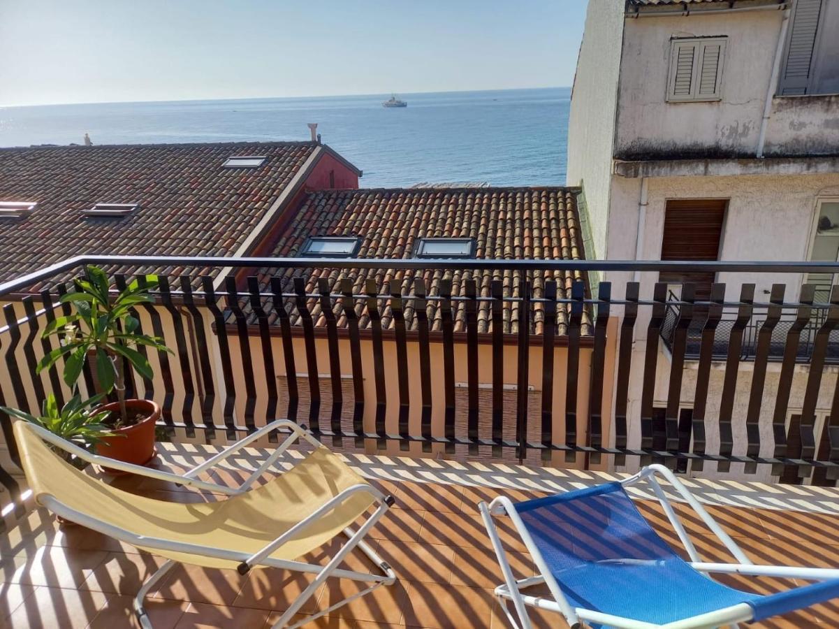 Paradise Villa Giardini-Naxos Buitenkant foto