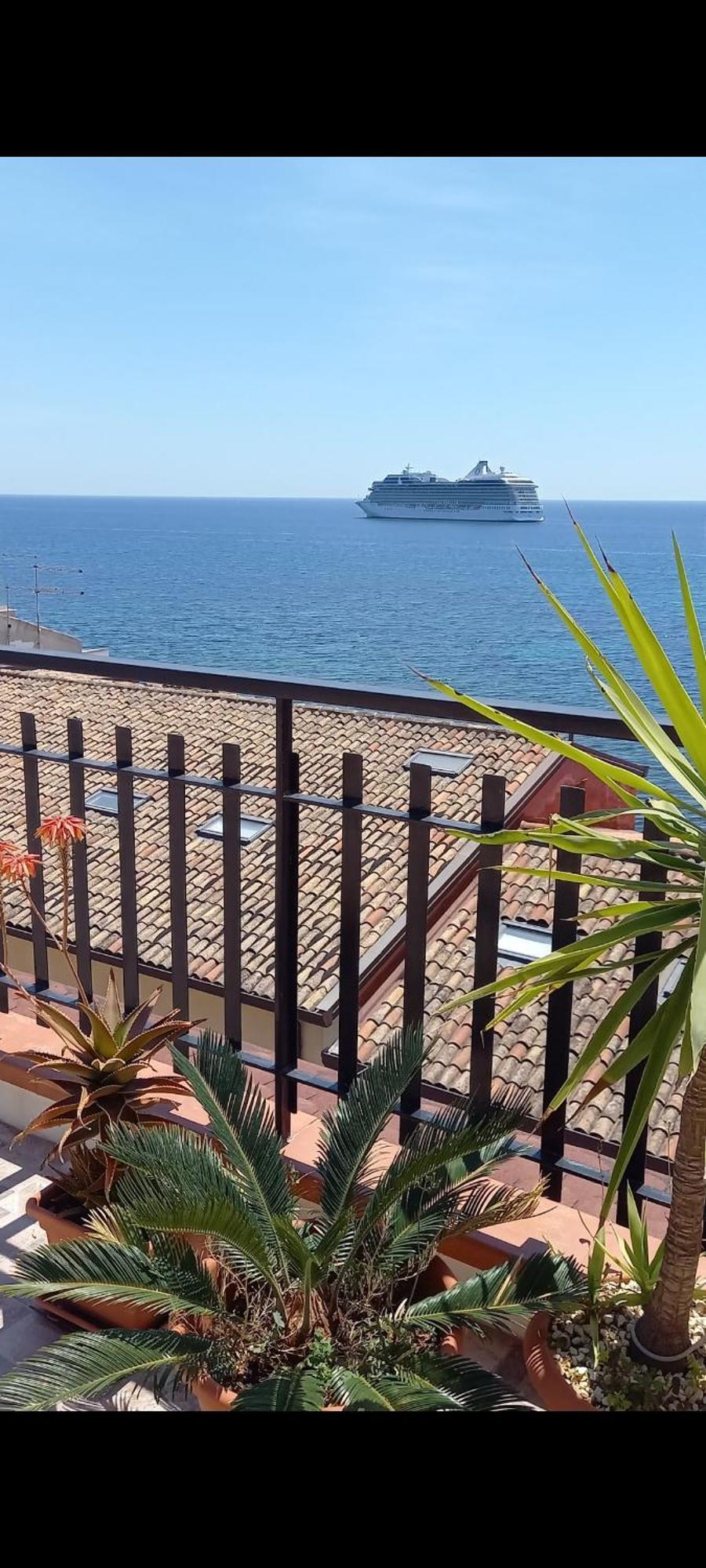Paradise Villa Giardini-Naxos Buitenkant foto